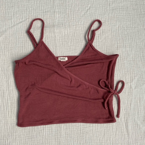 Tie crop top - Picture 3 of 3